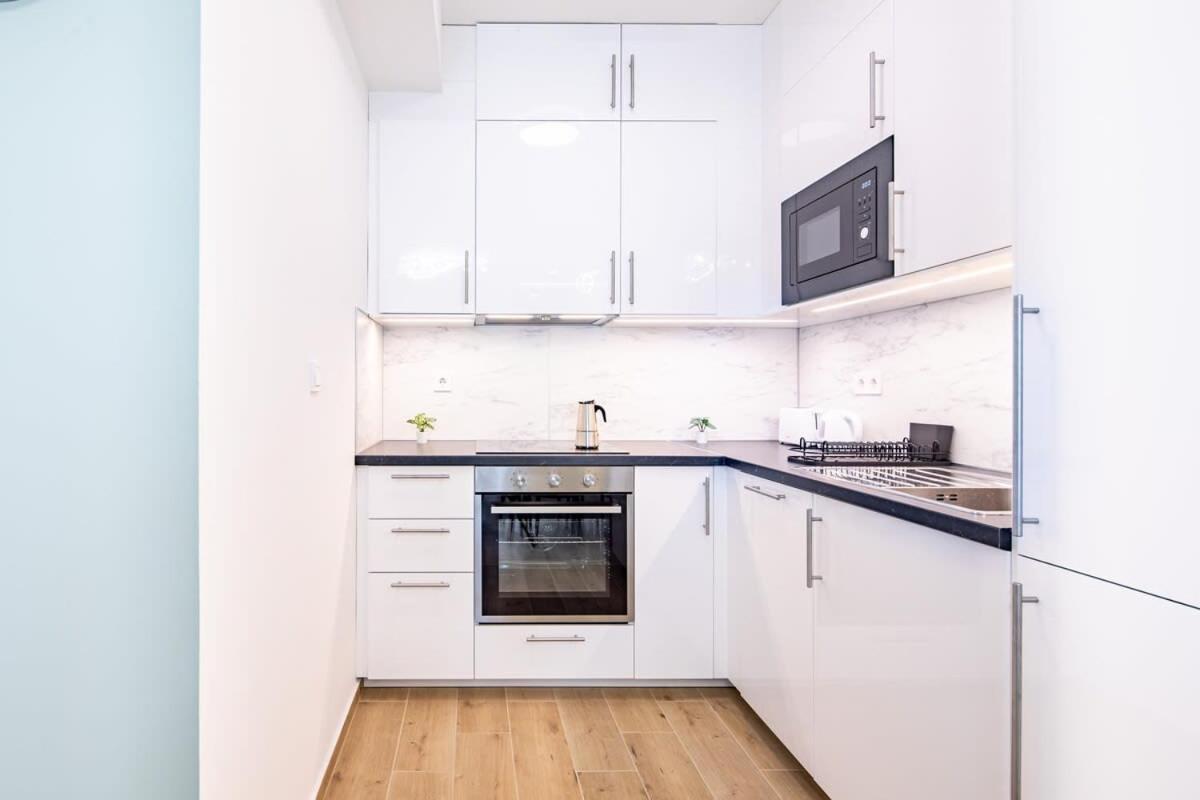 Free Parking - Balcony - Sunny - New Apartment บูดาเปสต์ ภายนอก รูปภาพ