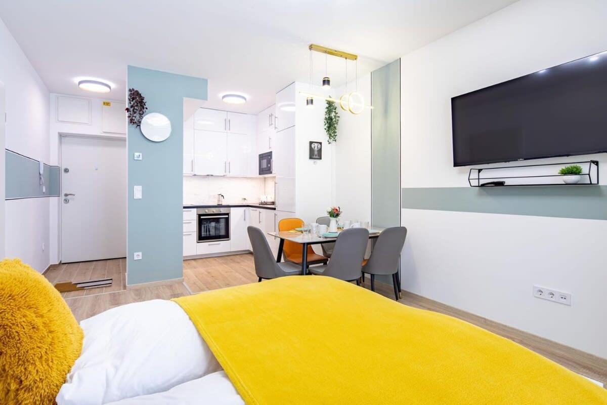 Free Parking - Balcony - Sunny - New Apartment บูดาเปสต์ ภายนอก รูปภาพ